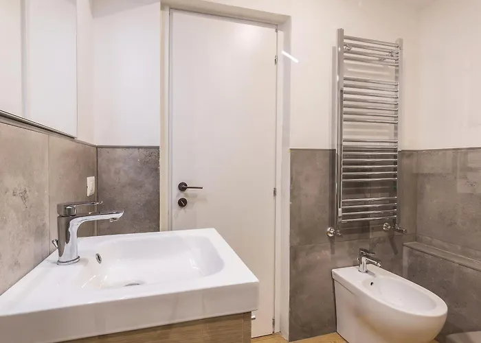 Titina 4*